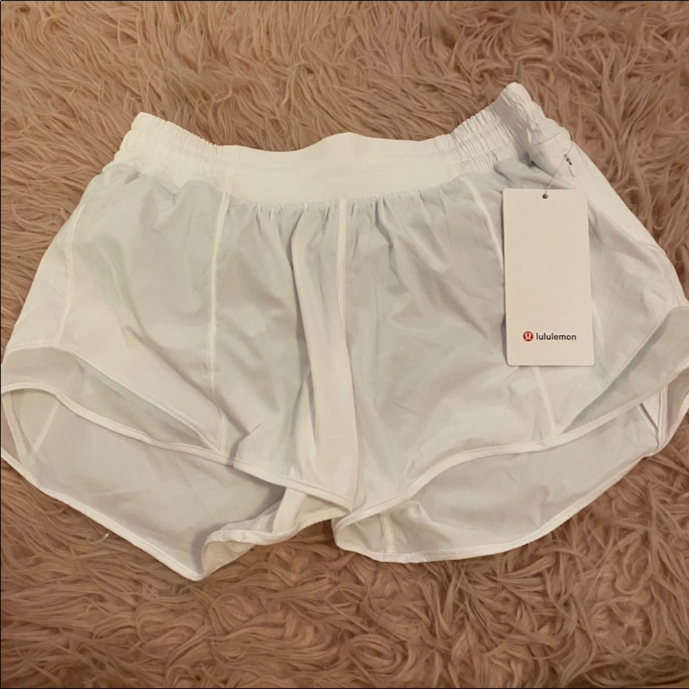 size 8 white hotty hot short long